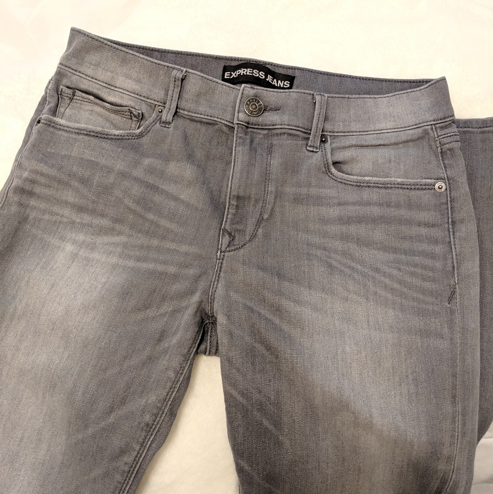 Women's Express sz 10 jeans! Worn 2 times!!